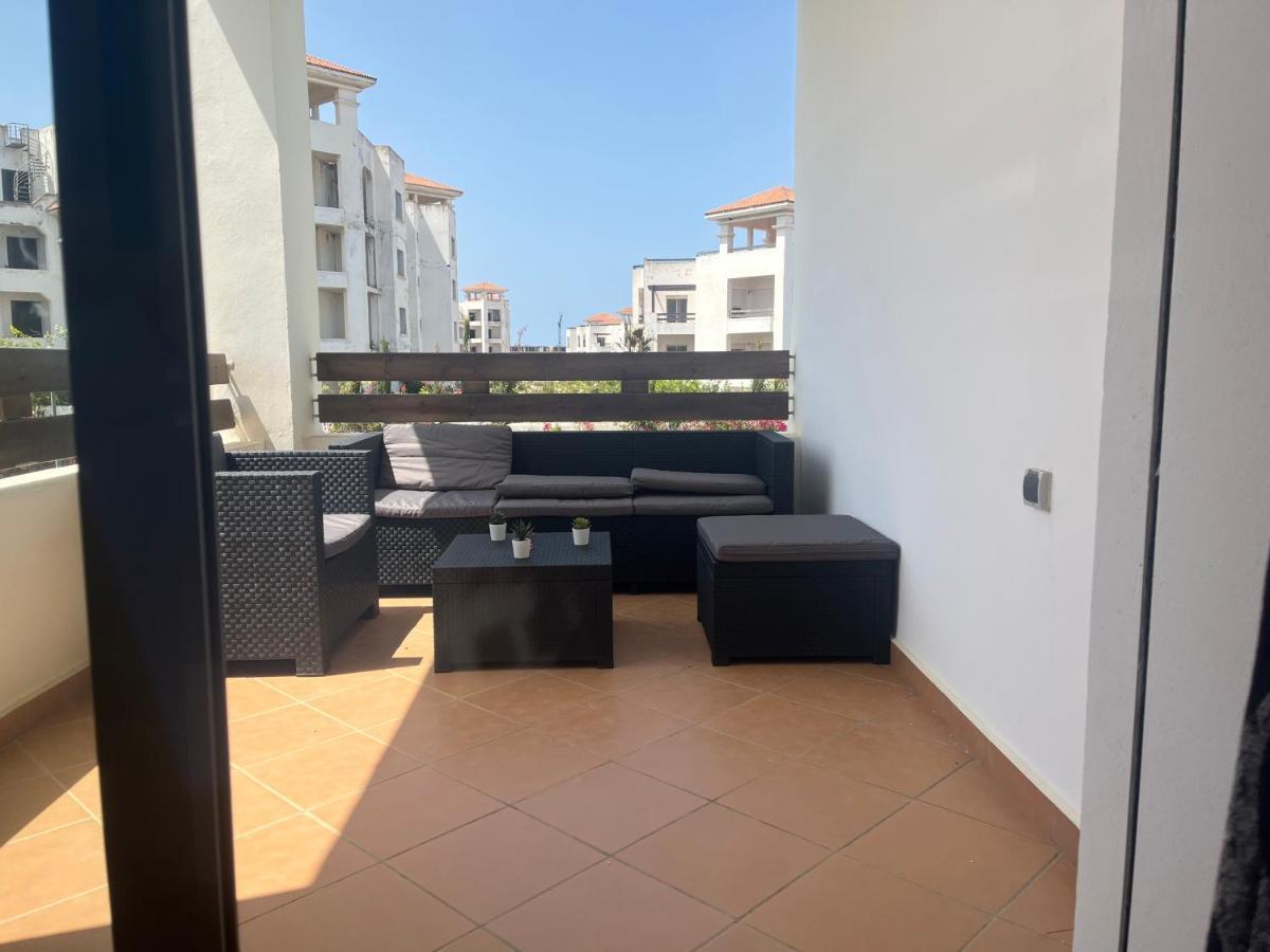 Appartement Pied Dans L Eau A Residence Beralmar Asilah Kültér fotó